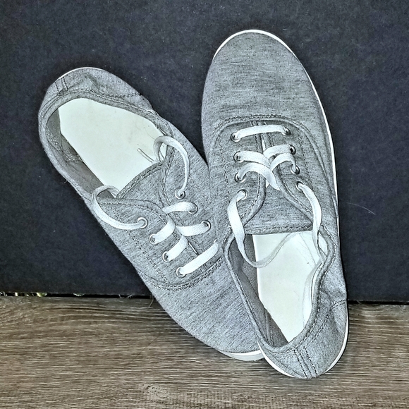 Heather Gray Shoes - Picture 6 of 6